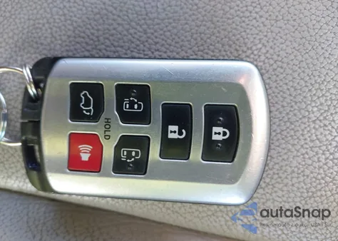 2012 Toyota Sienna Xle/Limited из США, поврежденный, VIN 5TDDK3DC3CS044206